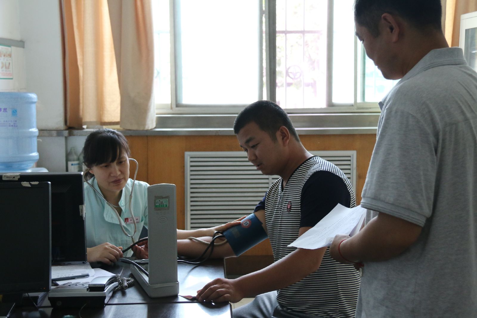 ��䓼��F2014���������w�zȫ��չ�_