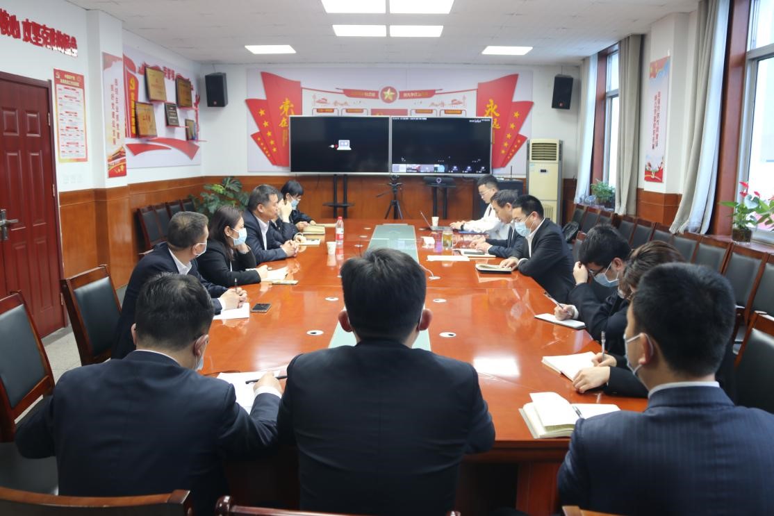 “五個(gè)一”增強(qiáng)全員安全法律意識(shí) “五個(gè)一”增強(qiáng)全員安全法律意識(shí)