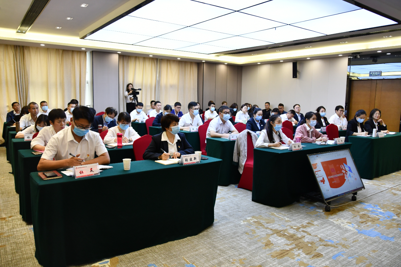 龍鋼集團(tuán)“四字訣”全面推進(jìn)職工素質(zhì)提升 龍鋼集團(tuán)“四字訣”全面推進(jìn)職工素質(zhì)提升