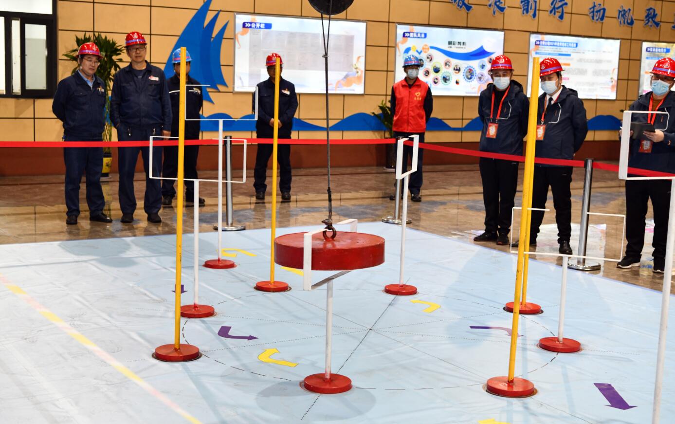 “三個結合”激活人才隊伍“一池春水” “三個結合”激活人才隊伍“一池春水”