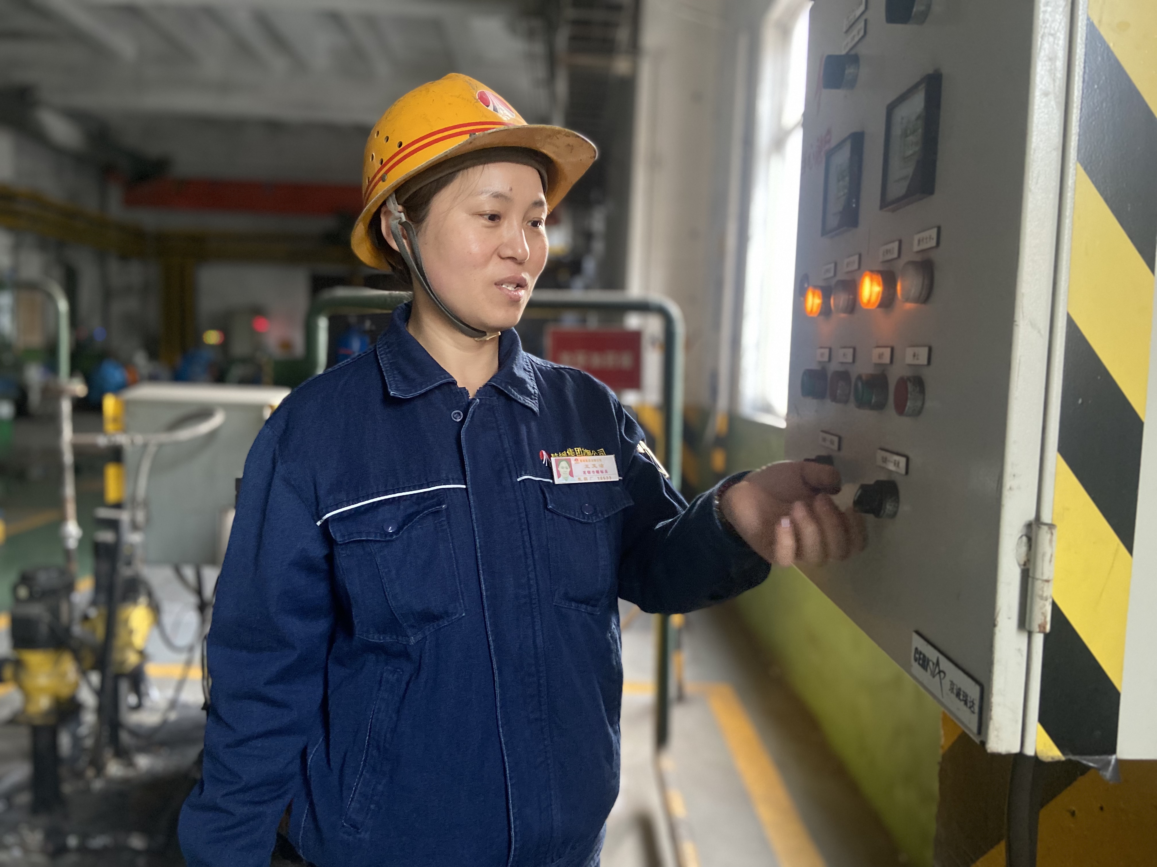 扎根基層沃土 綻放絢麗之花 扎根基層沃土 綻放絢麗之花