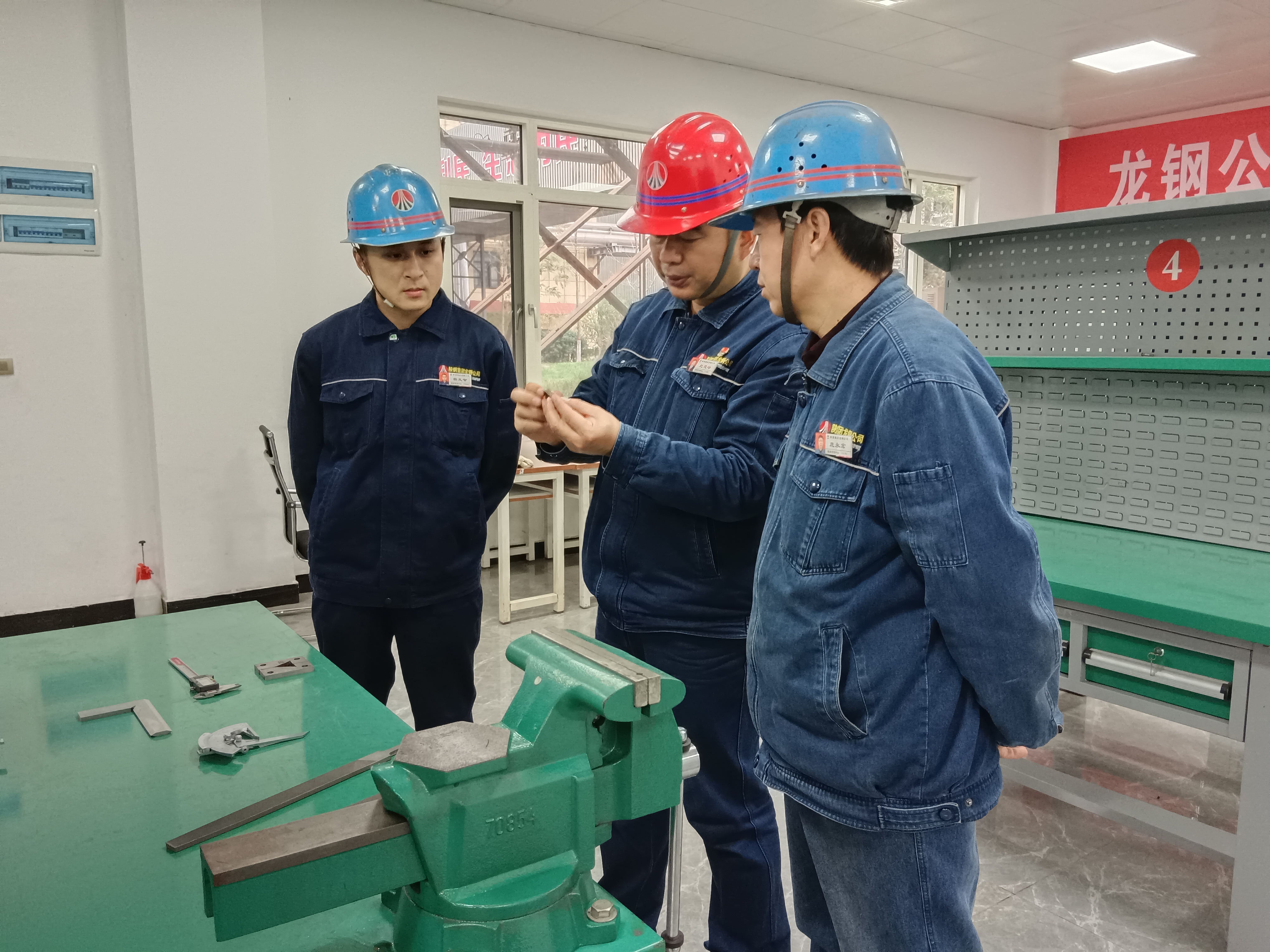 “精耕細(xì)作”助力青工“壯苗增穗” “精耕細(xì)作”助力青工“壯苗增穗”