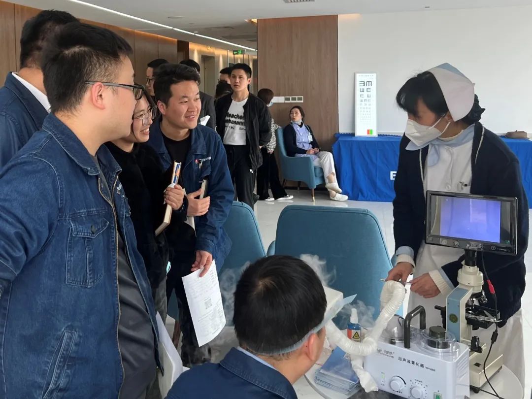 讓"視"界充滿愛——創新研究院開展眼健康講座體檢活動 讓"視"界充滿愛——創新研究院開展眼健康講座體檢活動