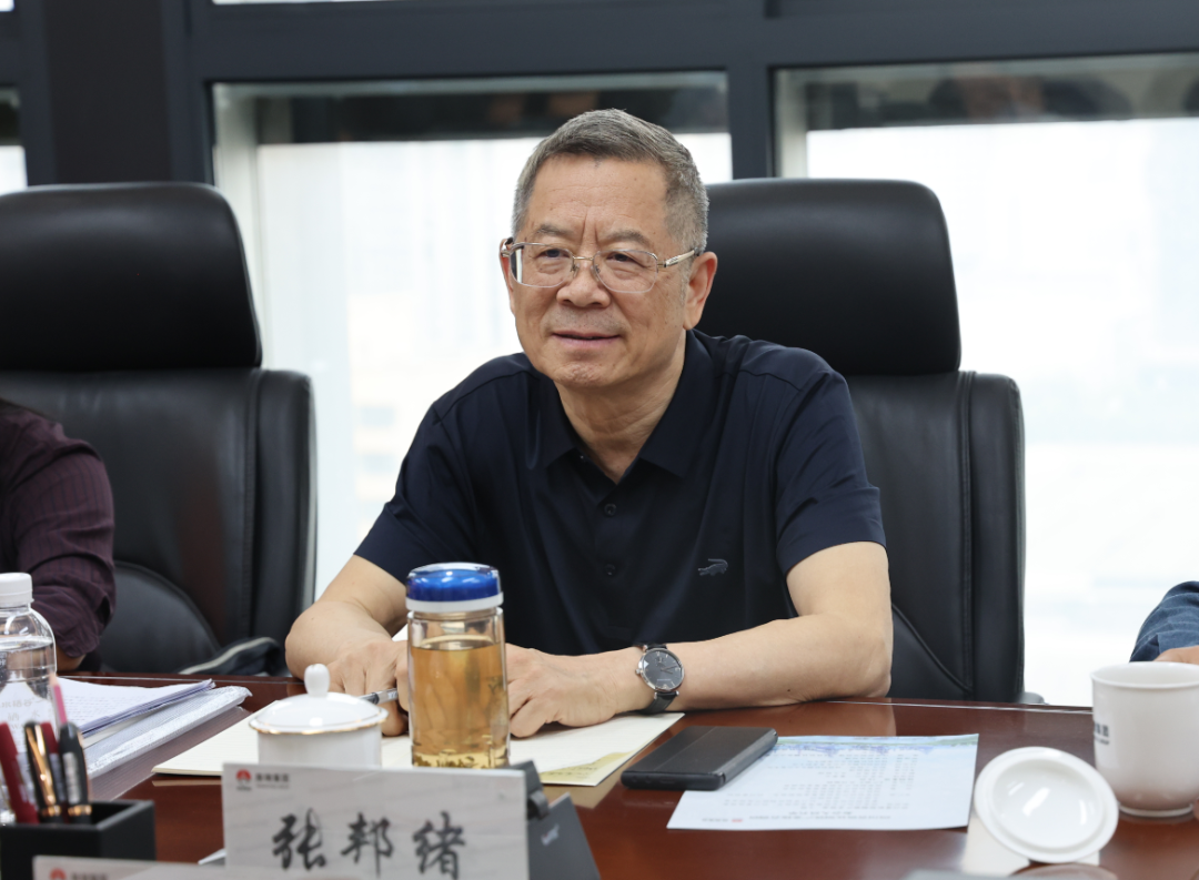 四川省釩鈦鋼鐵產(chǎn)業(yè)協(xié)會(huì)張邦緒一行到陜鋼集團(tuán)調(diào)研座談 四川省釩鈦鋼鐵產(chǎn)業(yè)協(xié)會(huì)張邦緒一行到陜鋼集團(tuán)調(diào)研座談