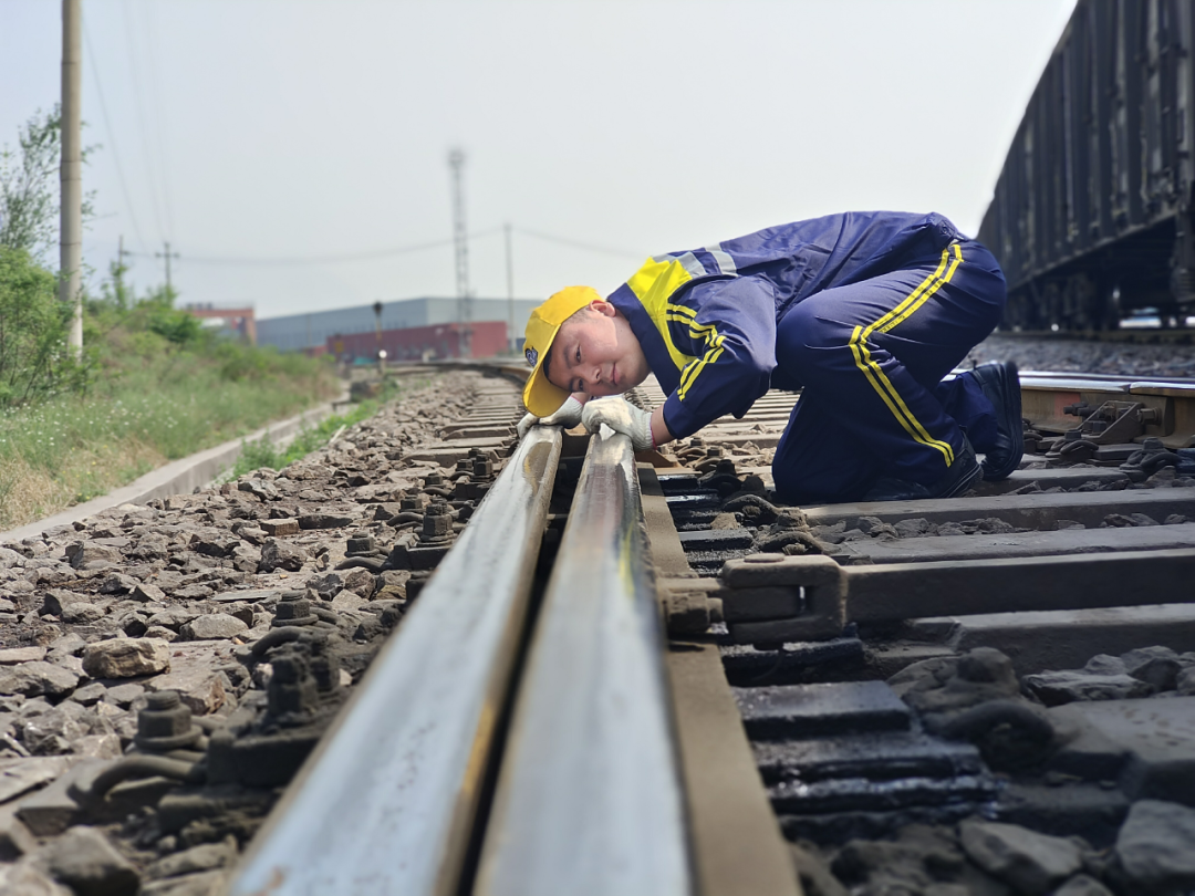 用奮進之筆書寫青春之光 用奮進之筆書寫青春之光