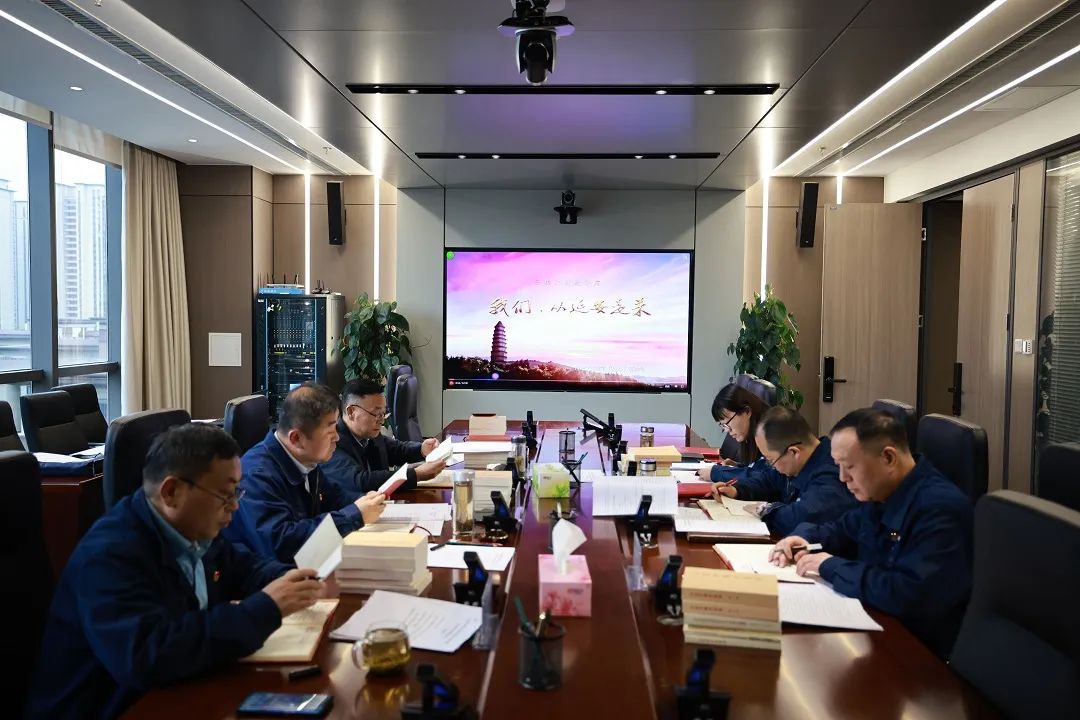 創(chuàng)新研究院黨委扎實推進主題教育 用行動描繪“發(fā)展之路” 創(chuàng)新研究院黨委扎實推進主題教育 用行動描繪“發(fā)展之路”