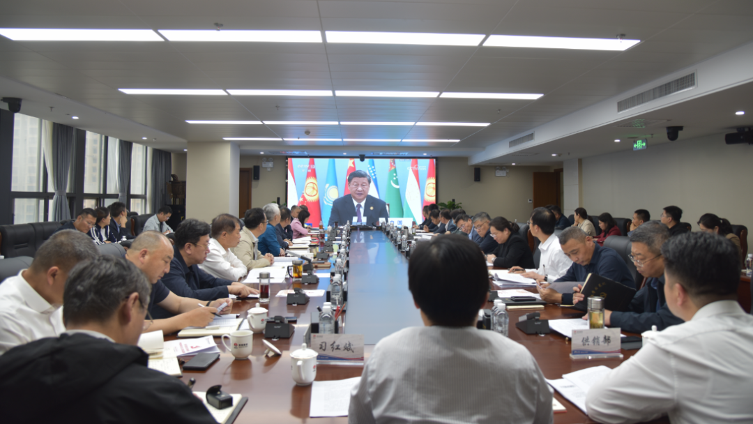 陜鋼集團(tuán)召開學(xué)習(xí)貫徹習(xí)近平新時代中國特色社會主義思想主題教育黨委理論學(xué)習(xí)中心組研討會議 陜鋼集團(tuán)召開學(xué)習(xí)貫徹習(xí)近平新時代中國特色社會主義思想主題教育黨委理論學(xué)習(xí)中心組研討會議