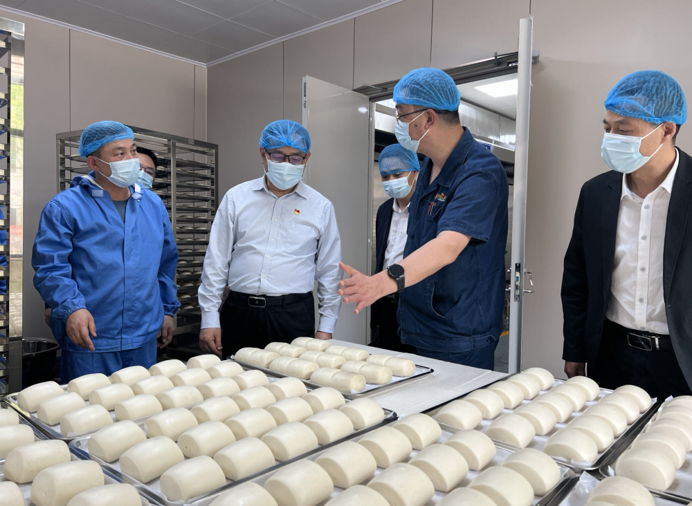 滿足職工高品質(zhì)生活需求——武軍強(qiáng)到龍鋼公司開展學(xué)習(xí)貫徹習(xí)近平新時代中國特色社會主義思想主題教育調(diào)研 滿足職工高品質(zhì)生活需求——武軍強(qiáng)到龍鋼公司開展學(xué)習(xí)貫徹習(xí)近平新時代中國特色社會主義思想主題教育調(diào)研