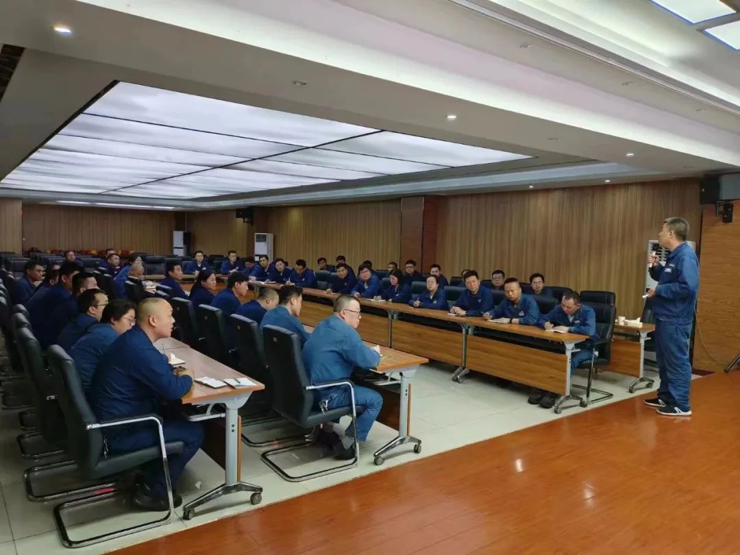 主題教育強作風 注重落實見成效 主題教育強作風 注重落實見成效