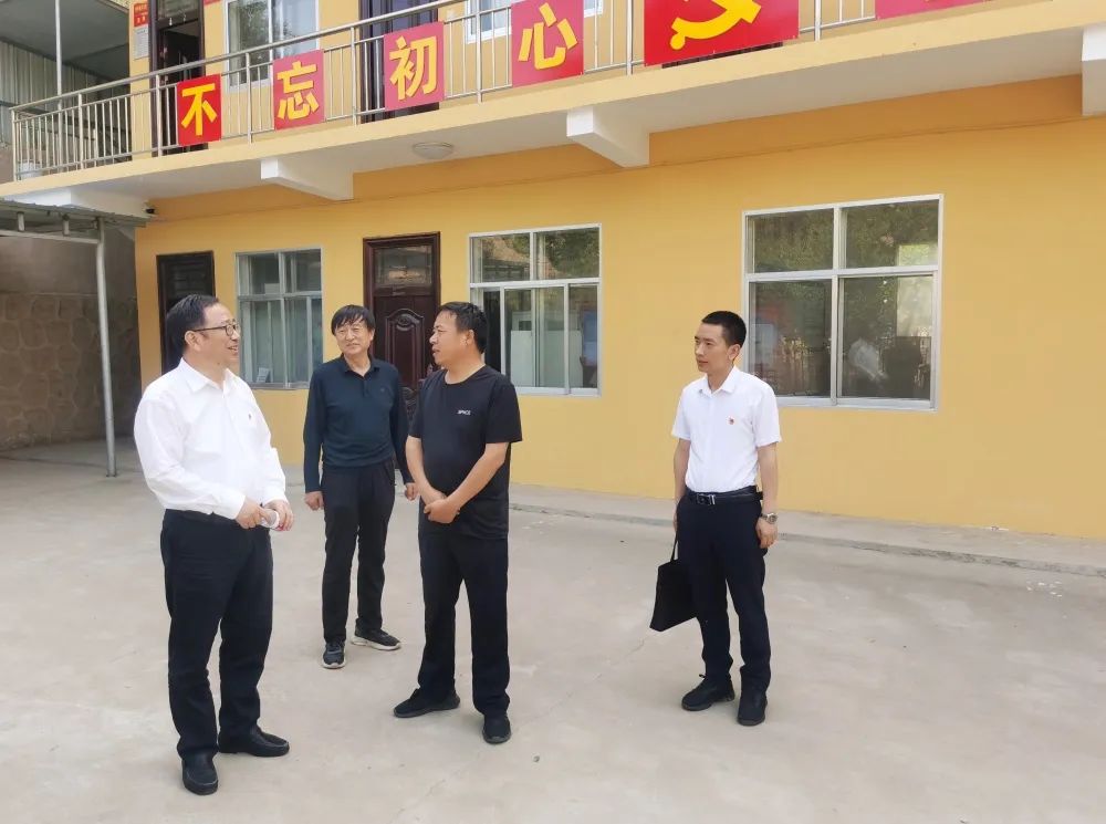 陜鋼集團(tuán)開(kāi)展抓黨建促鄉(xiāng)村振興工作調(diào)研 陜鋼集團(tuán)開(kāi)展抓黨建促鄉(xiāng)村振興工作調(diào)研