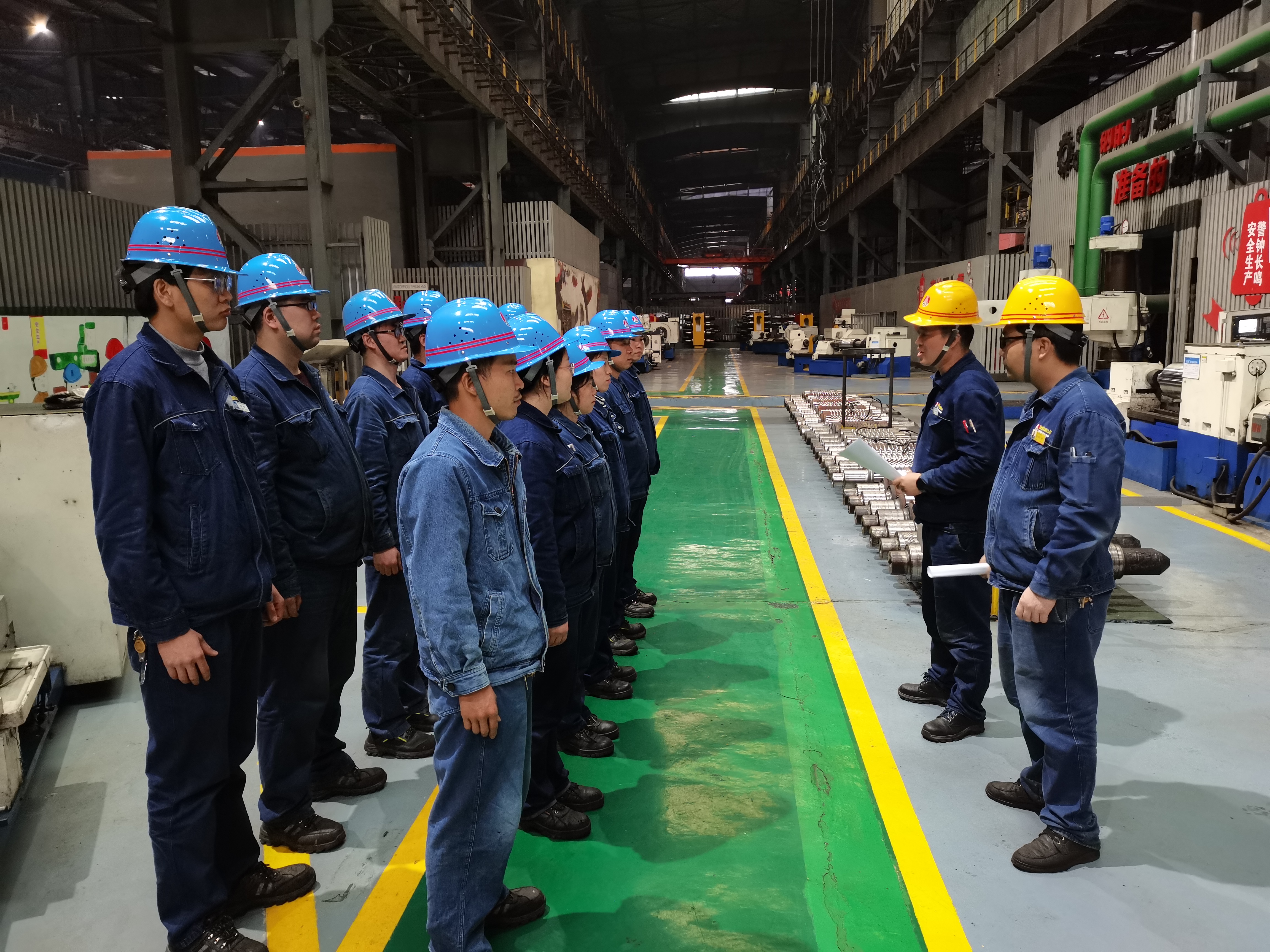 “三抓兩提一促”打造零“三違”班組 “三抓兩提一促”打造零“三違”班組