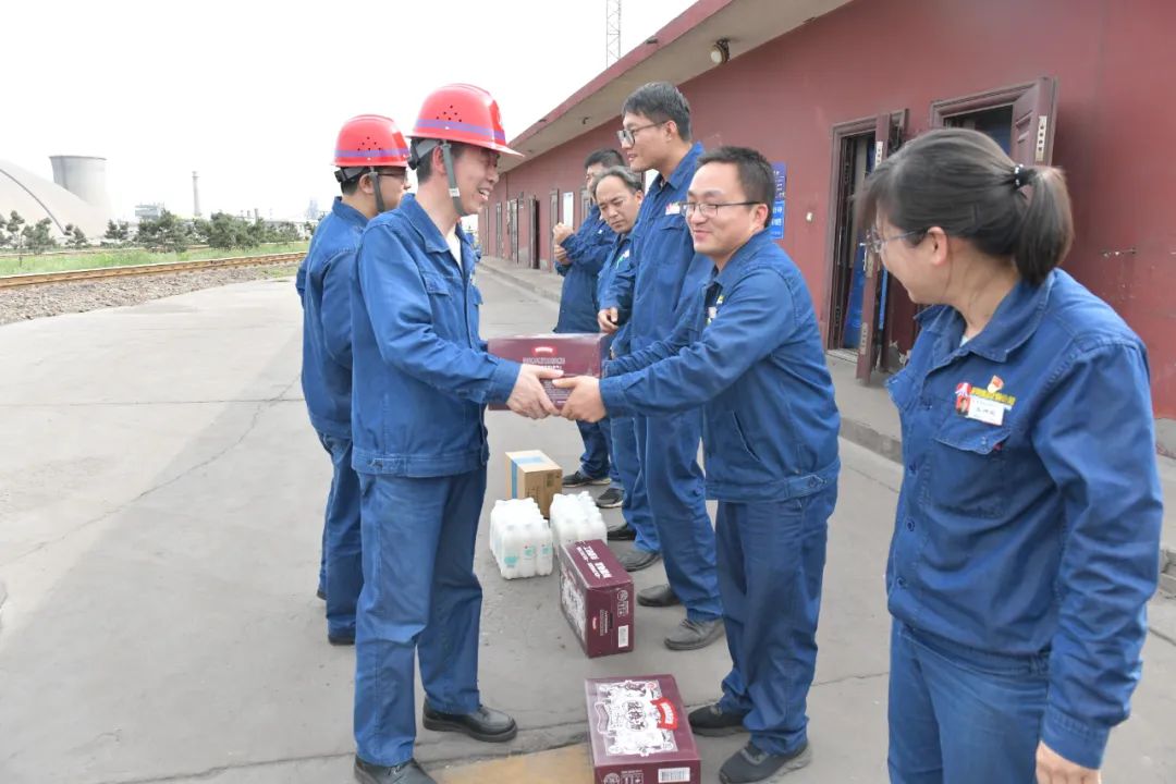 以實干促擔當 推動主題教育走深走實 以實干促擔當 推動主題教育走深走實