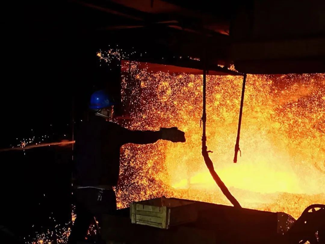 同向發力、同題共答、同學共研! 把學習黨的創新理論與生產實踐深度融合 同向發力、同題共答、同學共研! 把學習黨的創新理論與生產實踐深度融合