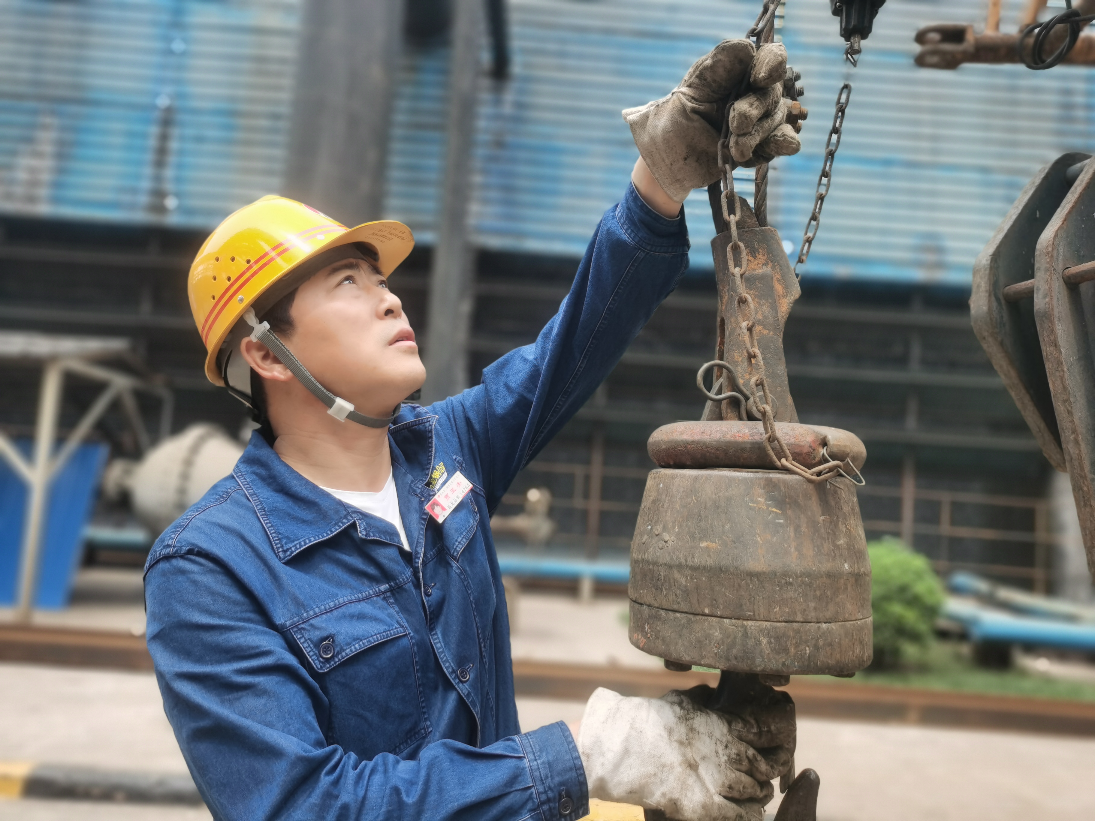 在鋼鐵戰(zhàn)線續(xù)寫軍旅榮光 在鋼鐵戰(zhàn)線續(xù)寫軍旅榮光