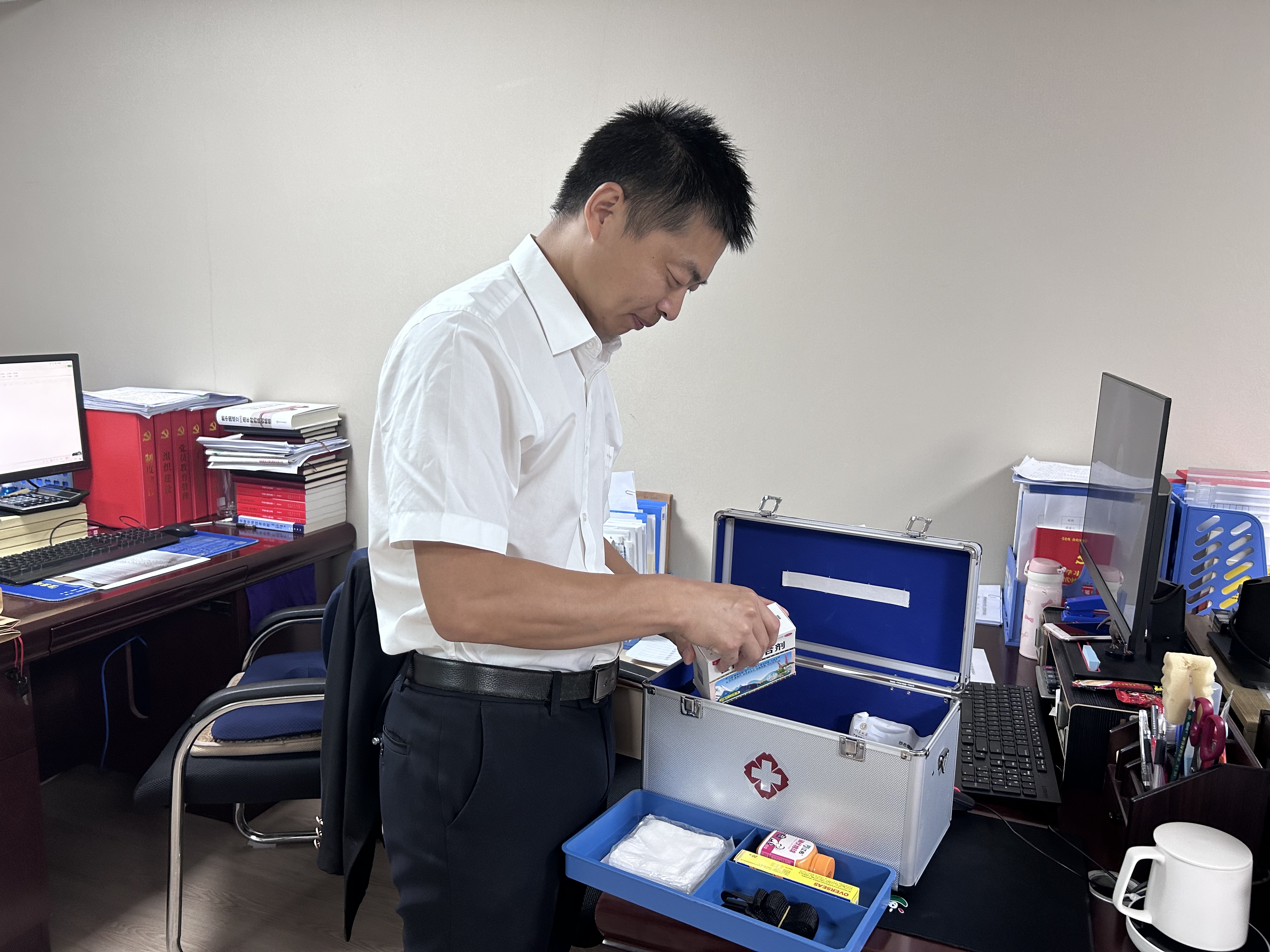 把實事辦到職工心坎上 把實事辦到職工心坎上