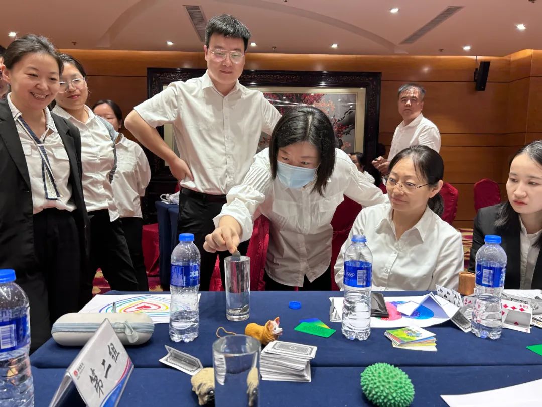 從“心”出發(fā) 賦能前行——經(jīng)營工工委舉辦心理健康知識培訓(xùn) 從“心”出發(fā) 賦能前行——經(jīng)營工工委舉辦心理健康知識培訓(xùn)