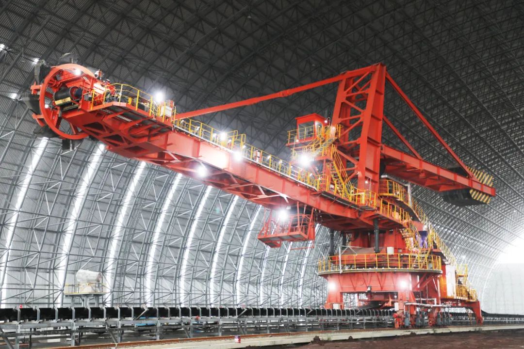 全力以赴抓項(xiàng)目穩(wěn)生產(chǎn) 積蓄高質(zhì)量發(fā)展新動(dòng)能 全力以赴抓項(xiàng)目穩(wěn)生產(chǎn) 積蓄高質(zhì)量發(fā)展新動(dòng)能