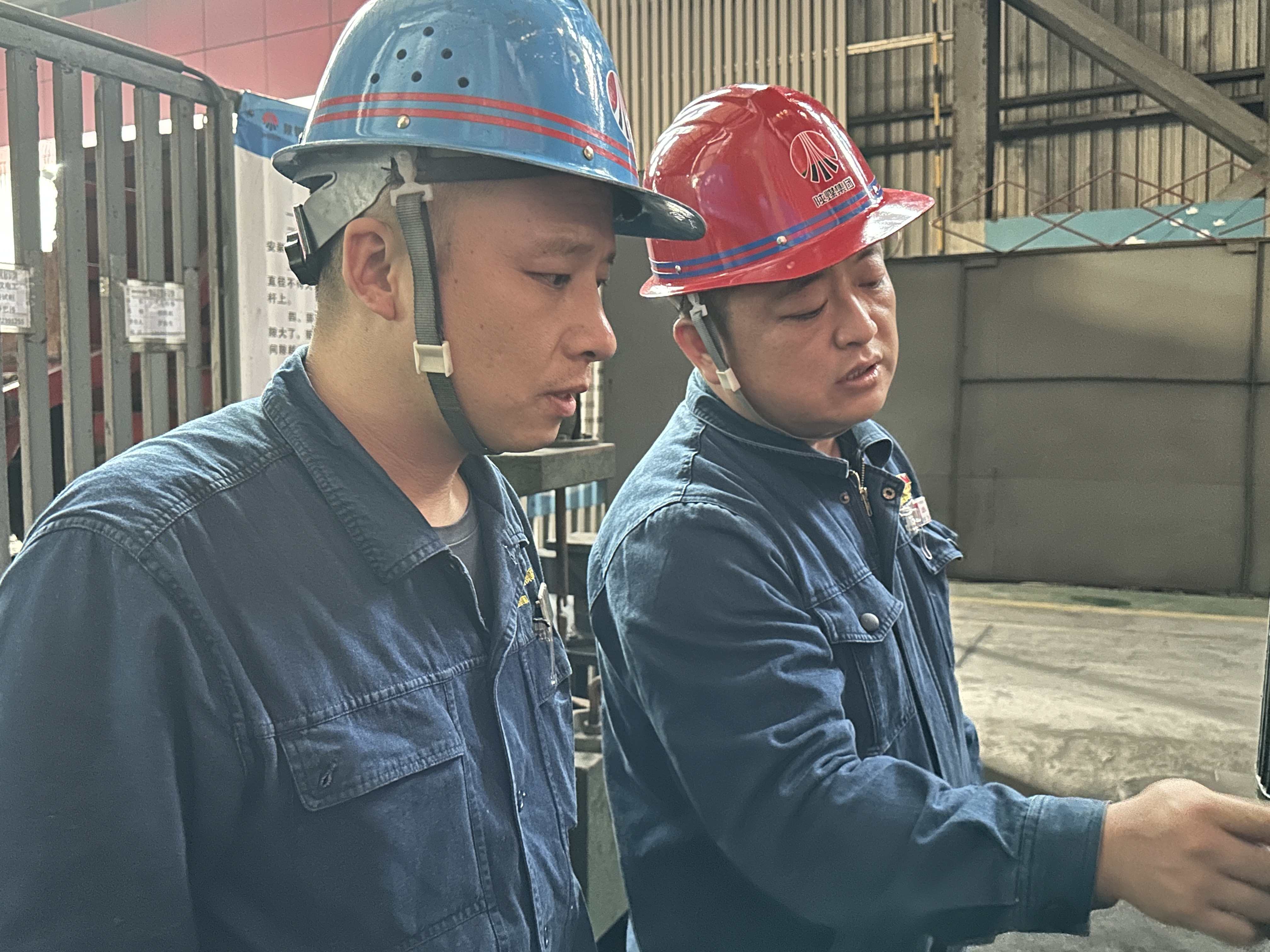 扎根一線十六載 不負韶華終圓夢 ——記2023年陜西省“陜煤杯”職業技能大賽鉗工一等獎王野山 扎根一線十六載 不負韶華終圓夢 ——記2023年陜西省“陜煤杯”職業技能大賽鉗工一等獎王野山