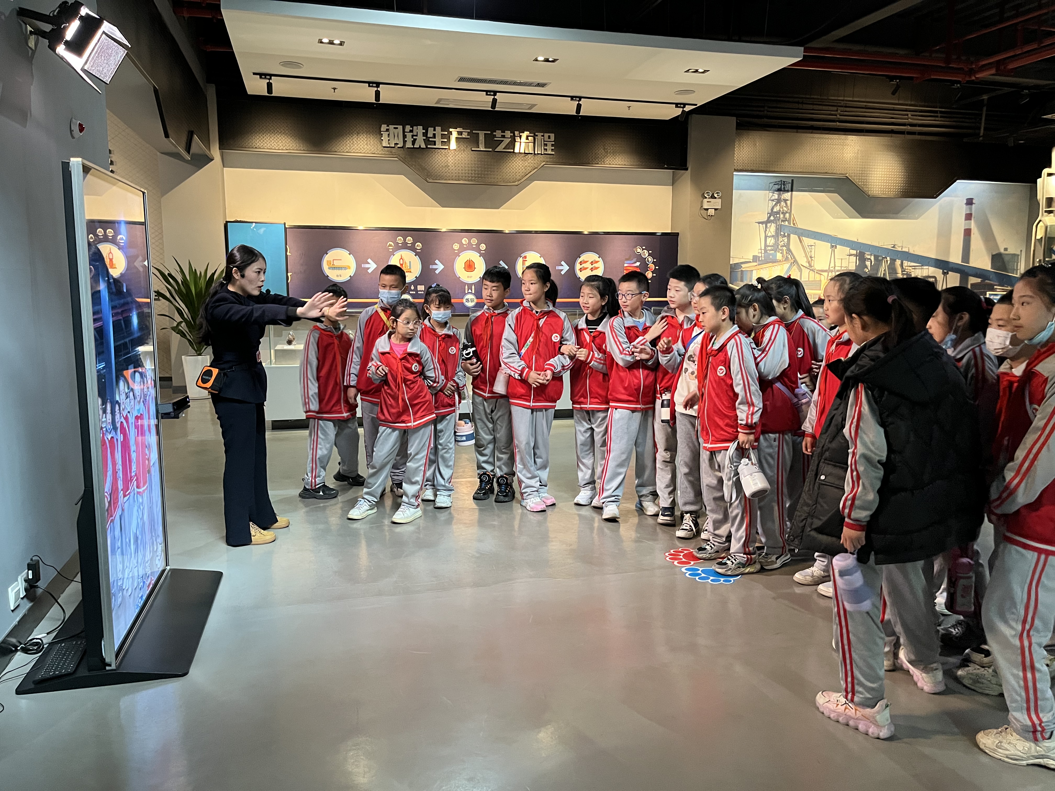 文旅“紅”與保衛“藍” 守衛千人研學之旅 文旅“紅”與保衛“藍” 守衛千人研學之旅