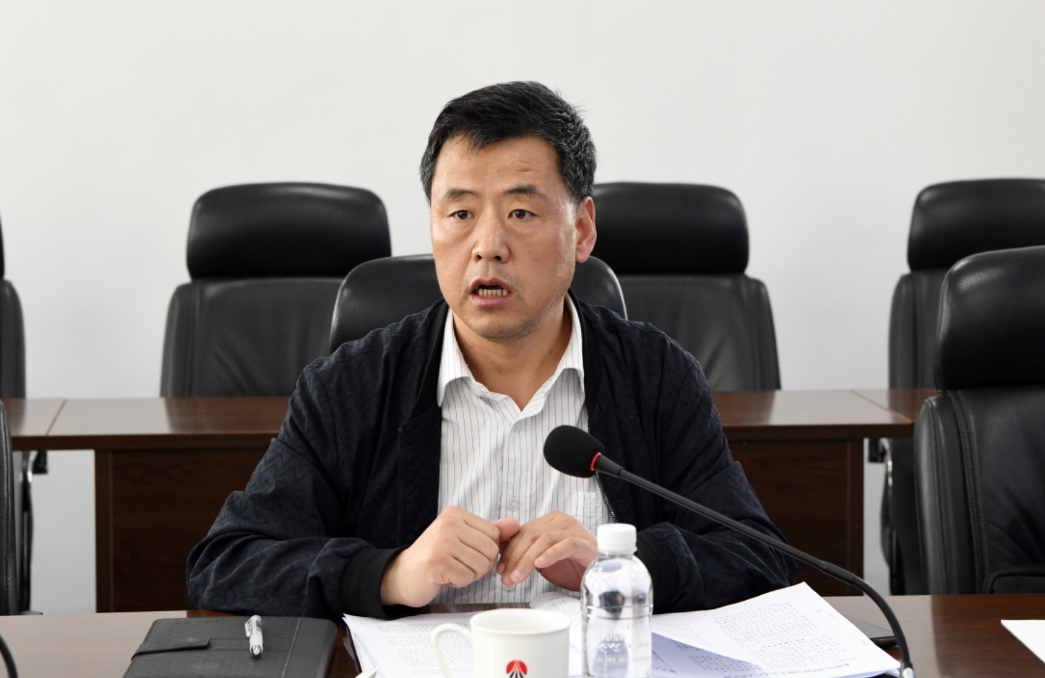 陜煤集團(tuán)檢查組一行對陜鋼集團(tuán)龍鋼公司進(jìn)行鐵路運(yùn)輸安全專項(xiàng)檢查 陜煤集團(tuán)檢查組一行對陜鋼集團(tuán)龍鋼公司進(jìn)行鐵路運(yùn)輸安全專項(xiàng)檢查