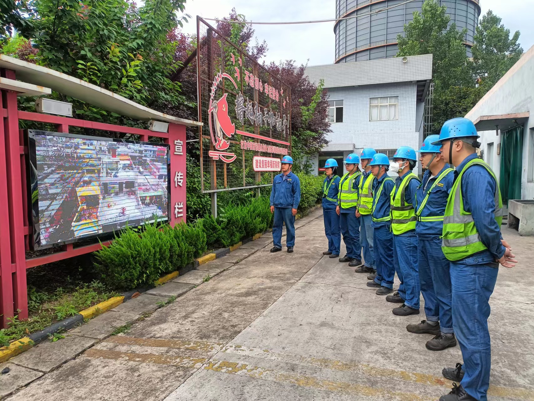 “三劑良方” 讓安全生產(chǎn)穩(wěn)行“快車道” “三劑良方” 讓安全生產(chǎn)穩(wěn)行“快車道”