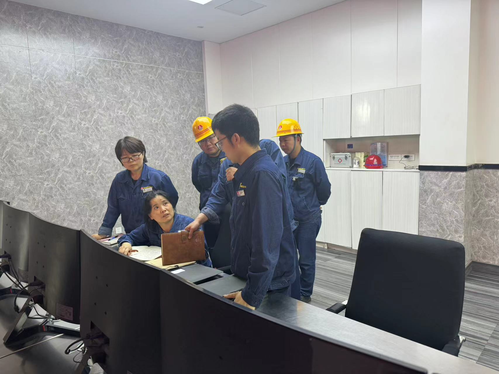 管理戰術板 寫滿“精益”策 管理戰術板 寫滿“精益”策