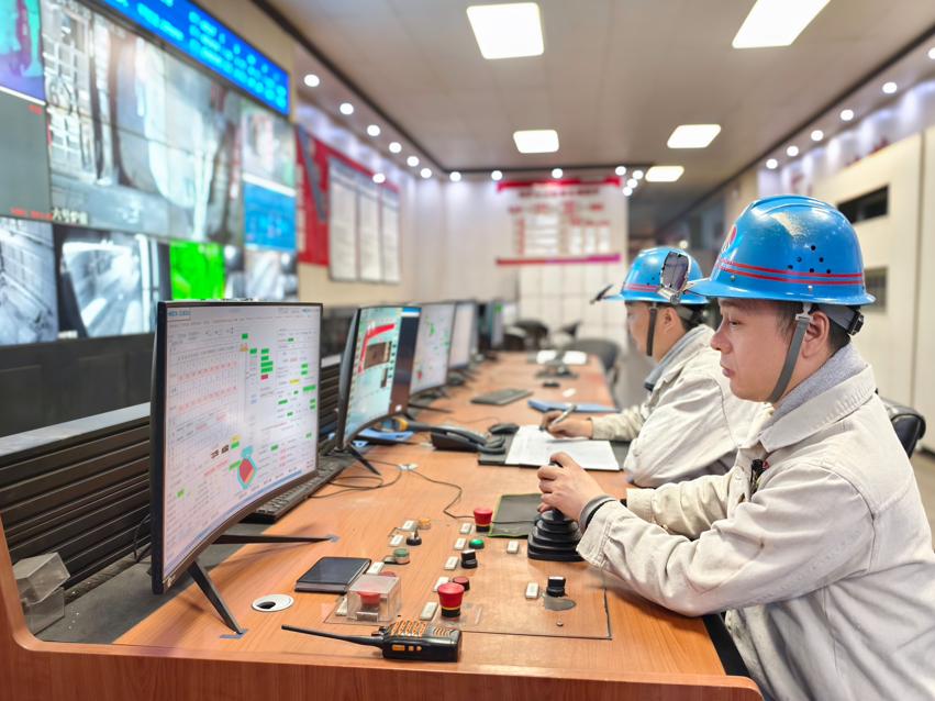 龍鋼公司5#轉(zhuǎn)爐獲評全國節(jié)能降耗“創(chuàng)先爐” 龍鋼公司5#轉(zhuǎn)爐獲評全國節(jié)能降耗“創(chuàng)先爐”