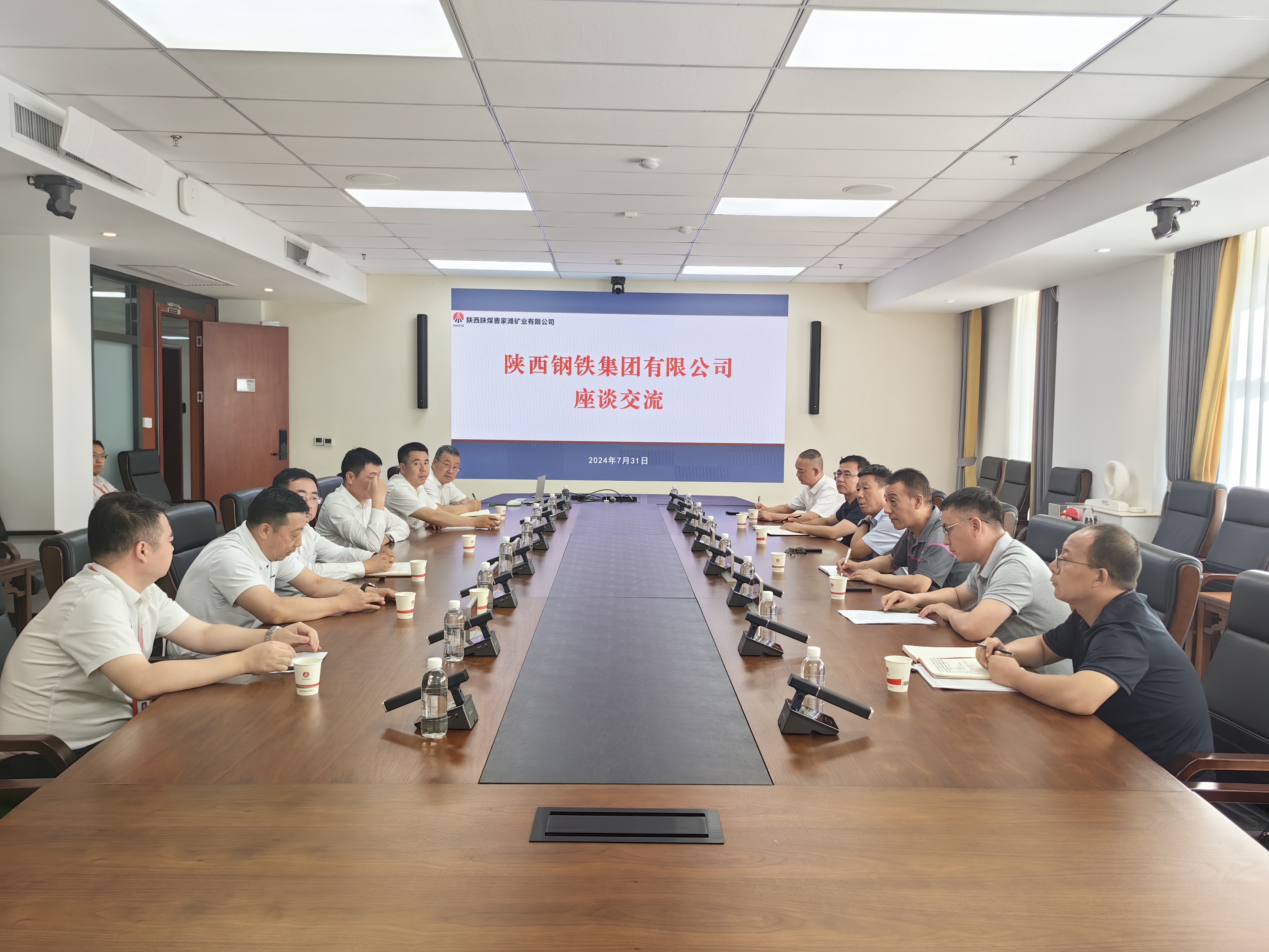 柯尊海一行赴陜煤曹家灘礦業和檸條塔礦業走訪交流 柯尊海一行赴陜煤曹家灘礦業和檸條塔礦業走訪交流