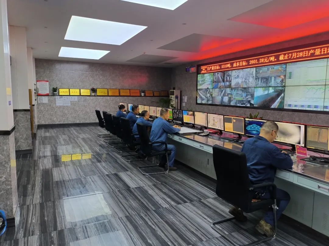 龍鋼公司5#高爐焦炭負荷實現新突破 龍鋼公司5#高爐焦炭負荷實現新突破