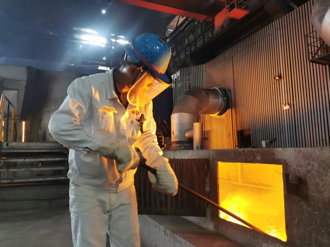 龍鋼公司5#高爐焦炭負荷實現新突破 龍鋼公司5#高爐焦炭負荷實現新突破