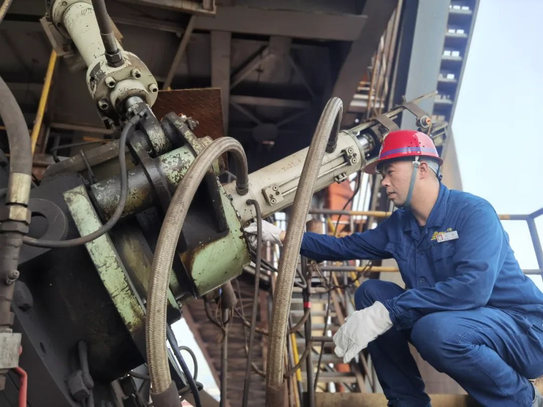 龍鋼公司5#高爐焦炭負荷實現新突破 龍鋼公司5#高爐焦炭負荷實現新突破