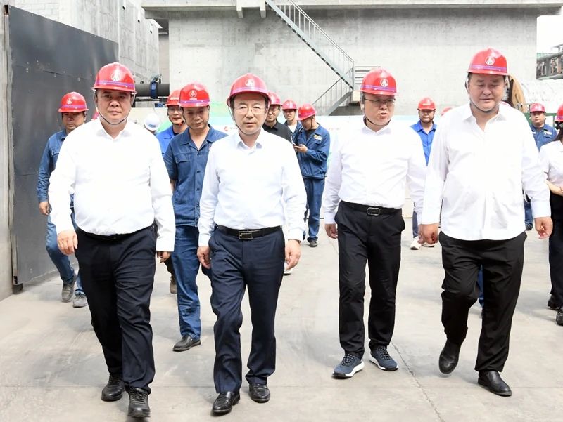 杜平一行到陜鋼集團龍鋼公司調(diào)研節(jié)能降耗類項目 杜平一行到陜鋼集團龍鋼公司調(diào)研節(jié)能降耗類項目