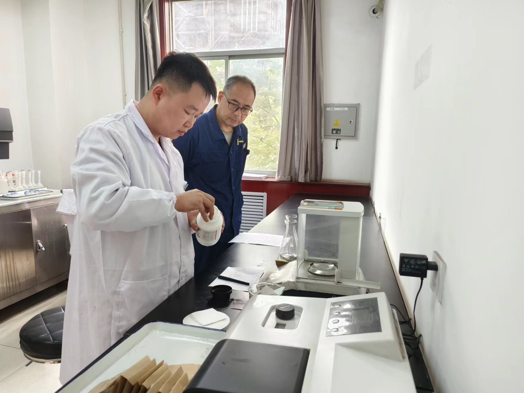 百日攻堅在行動 守護節(jié)日安全關(guān) 百日攻堅在行動 守護節(jié)日安全關(guān)