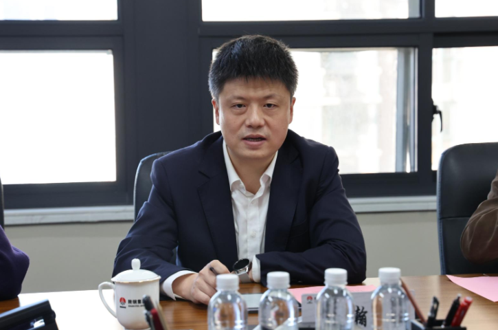 LRͨFhίӛO(jin)ϯ嫲һе䓼F{(dio)