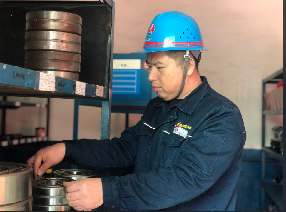 龍鋼公司生鐵成本破新低 龍鋼公司生鐵成本破新低