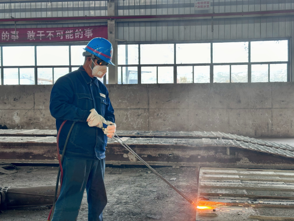 聚力“三項”重點 強推三年攻堅 全面提升安全環保治理能力 聚力“三項”重點 強推三年攻堅 全面提升安全環保治理能力