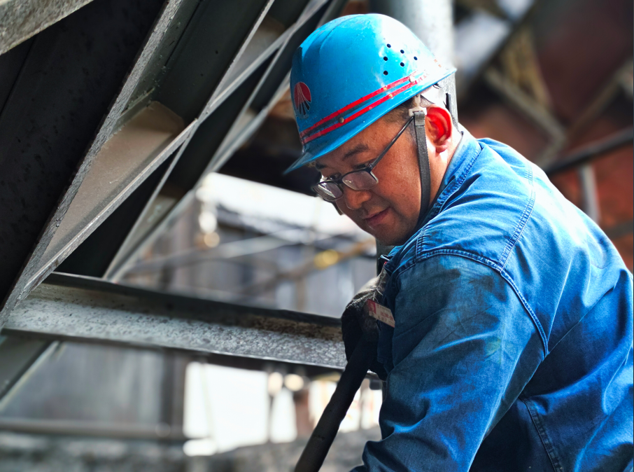 禮贊!寒冬中砥礪奮進的鋼鐵脊梁 禮贊!寒冬中砥礪奮進的鋼鐵脊梁