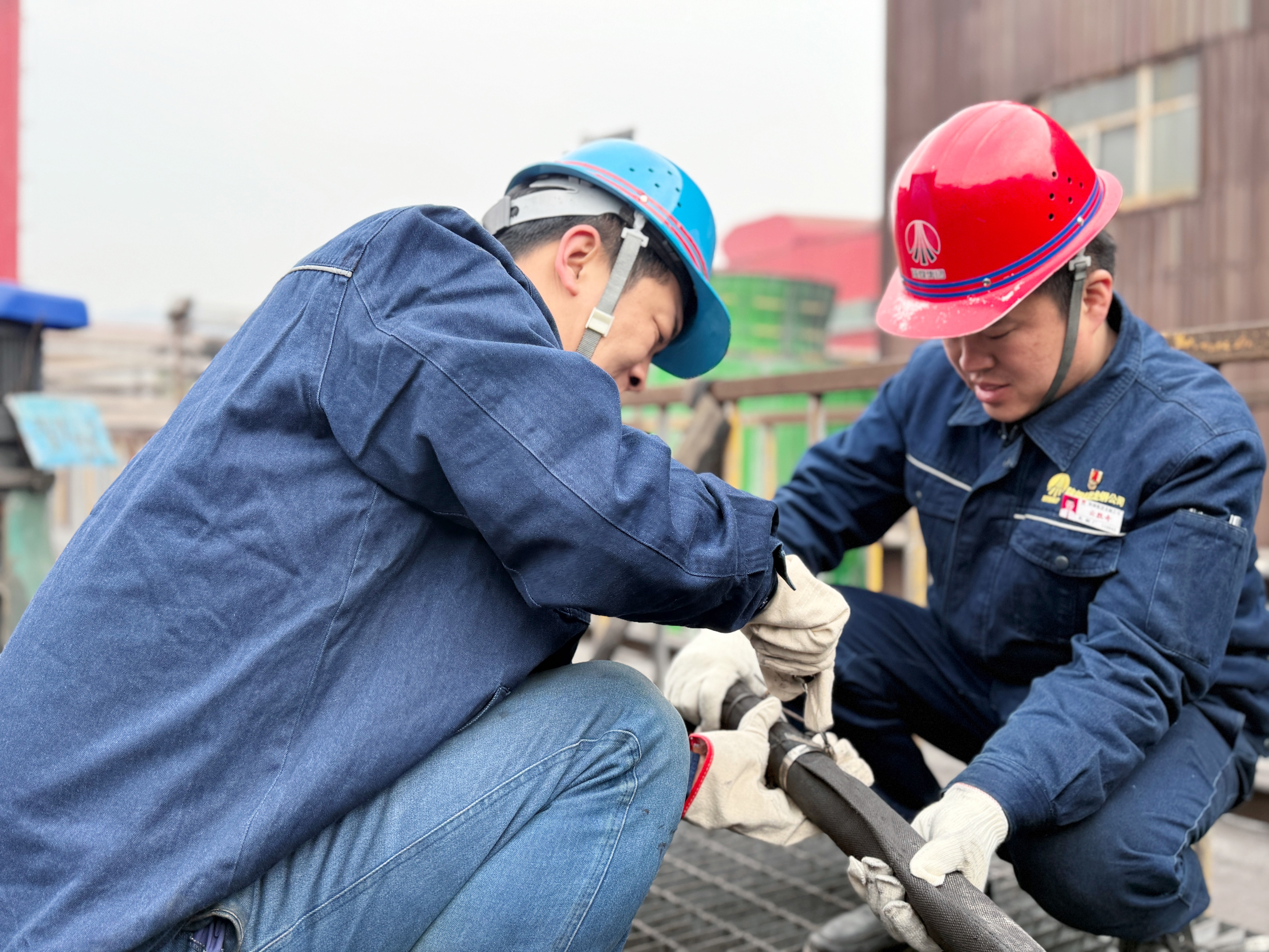 奮斗正當(dāng)時(shí),檢修“Young”樣強(qiáng) 奮斗正當(dāng)時(shí),檢修“Young”樣強(qiáng)