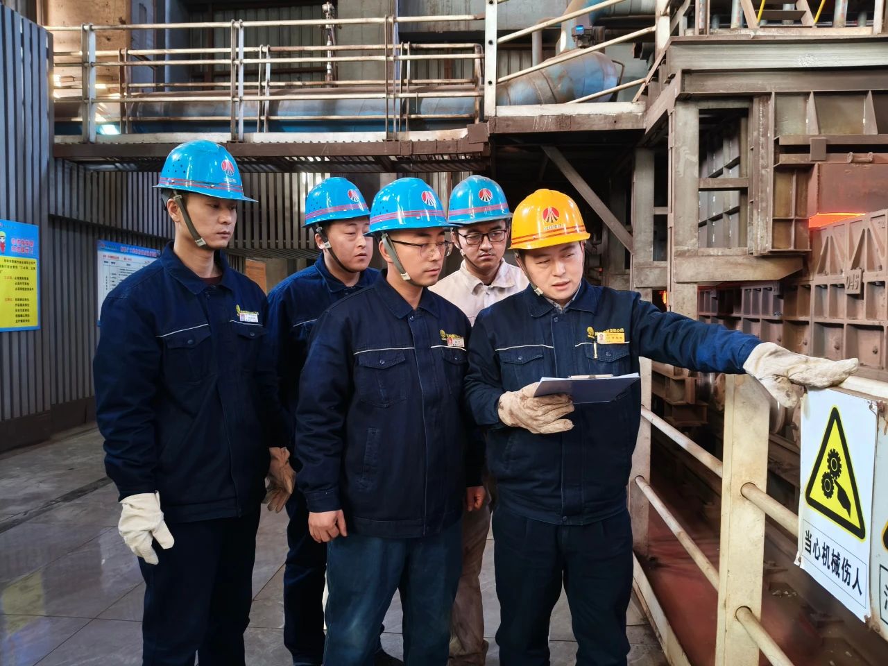 龍鋼公司450㎡燒結(jié)機系統(tǒng)檢修完美收官 龍鋼公司450㎡燒結(jié)機系統(tǒng)檢修完美收官