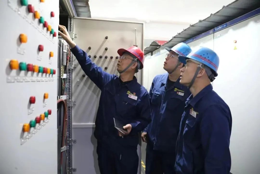 讓創(chuàng)新創(chuàng)效“金點子”成為企業(yè)降本“金果子”——龍鋼公司創(chuàng)新創(chuàng)效工作側(cè)記 讓創(chuàng)新創(chuàng)效“金點子”成為企業(yè)降本“金果子”——龍鋼公司創(chuàng)新創(chuàng)效工作側(cè)記