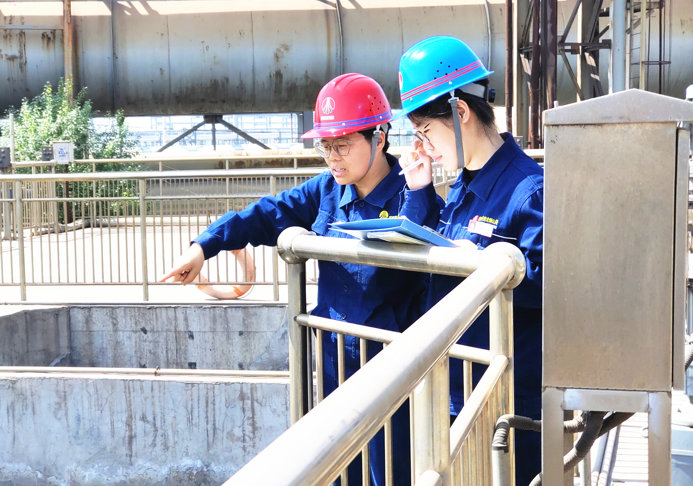 碧水映丹心 巾幗綻芳華——記陜鋼集團2023—2024年度勞動模范劉婷 碧水映丹心 巾幗綻芳華——記陜鋼集團2023—2024年度勞動模范劉婷