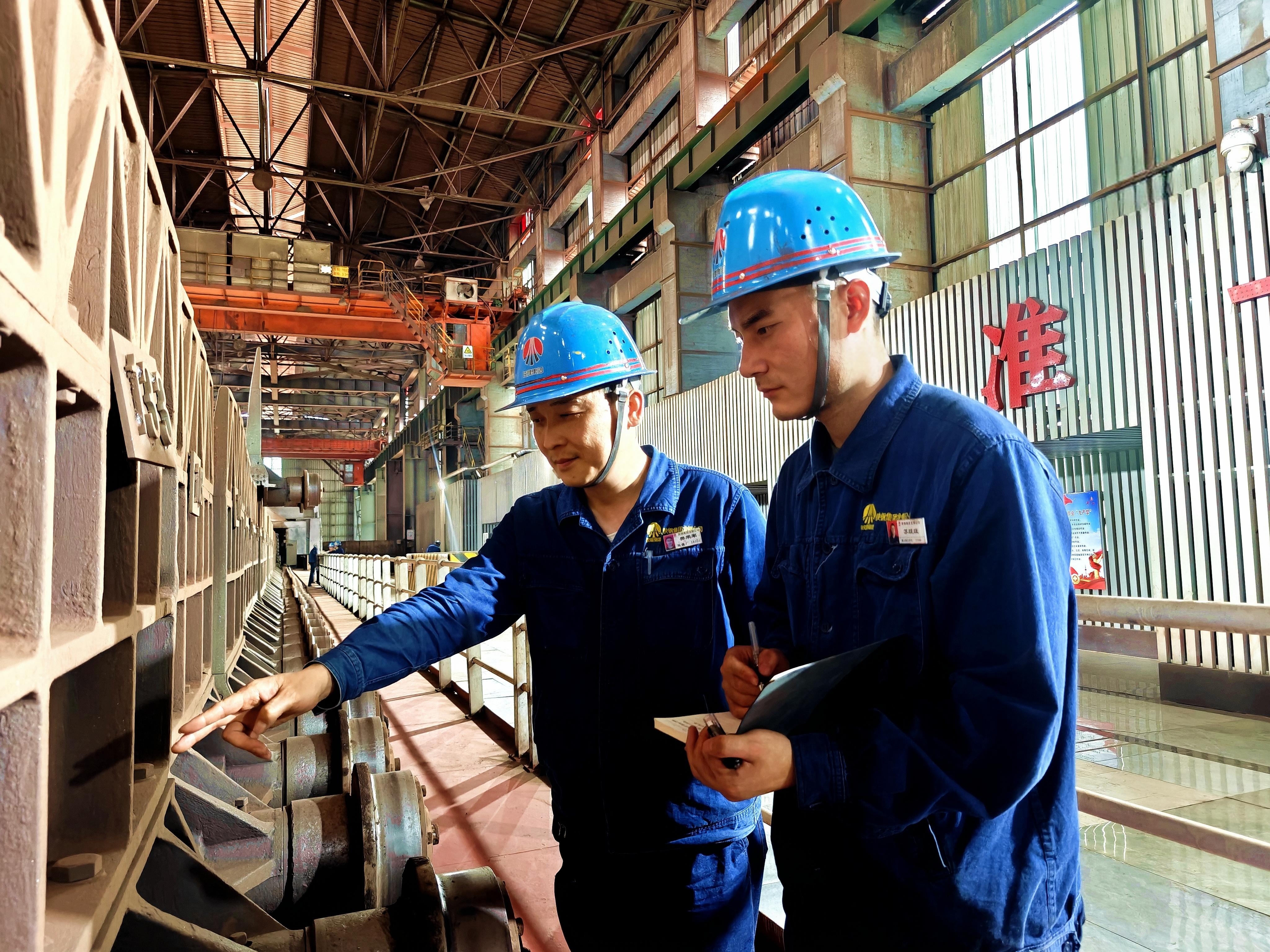 初夏熱浪不及青春滾燙 初夏熱浪不及青春滾燙