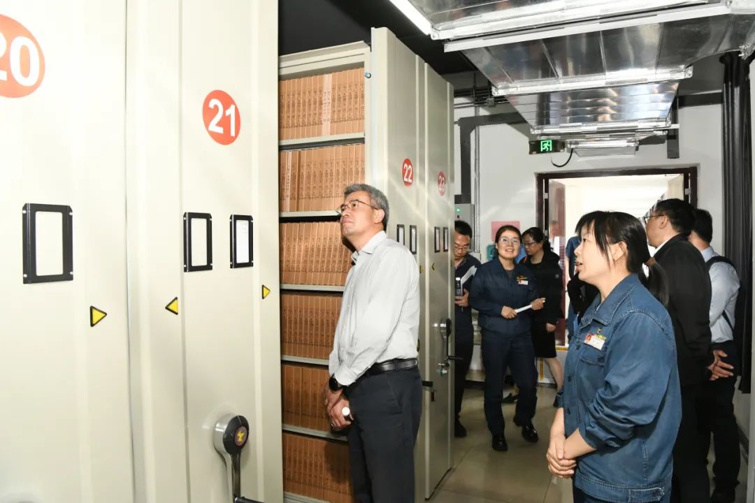 中國(guó)鋼鐵工業(yè)協(xié)會(huì)蘇長(zhǎng)永一行到陜鋼集團(tuán)專(zhuān)題調(diào)研檔案工作 中國(guó)鋼鐵工業(yè)協(xié)會(huì)蘇長(zhǎng)永一行到陜鋼集團(tuán)專(zhuān)題調(diào)研檔案工作