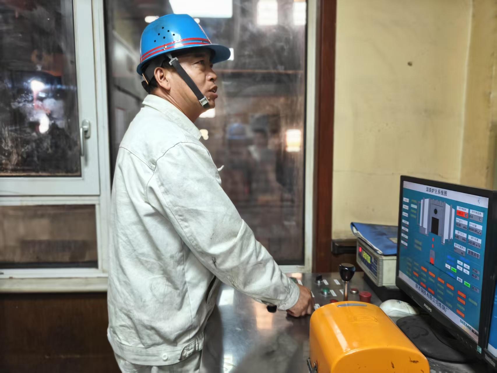 毫厘之戰 盡顯出色好“鋼” 毫厘之戰 盡顯出色好“鋼”