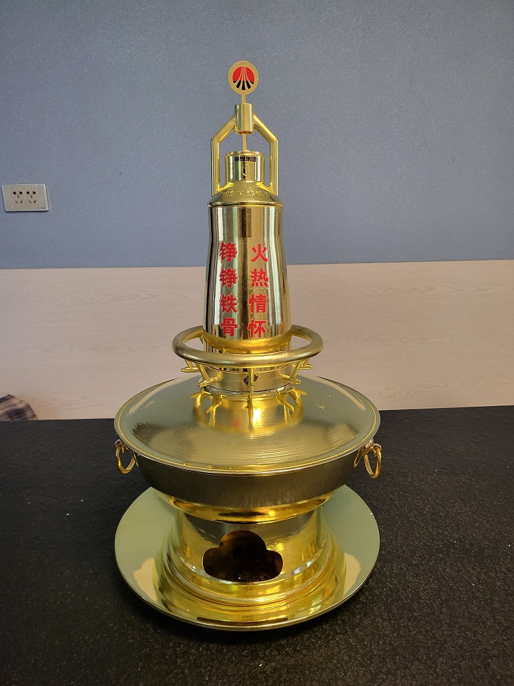 鋼鐵工業(yè)邂逅美食 煉鐵高爐奢想銅火鍋 鋼鐵工業(yè)邂逅美食 煉鐵高爐奢想銅火鍋