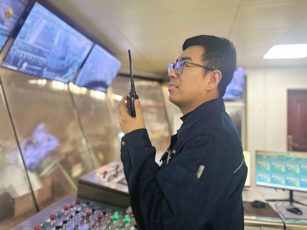 質(zhì)量人的心有多“細”?0.1mm間的故事不容錯過 質(zhì)量人的心有多“細”?0.1mm間的故事不容錯過