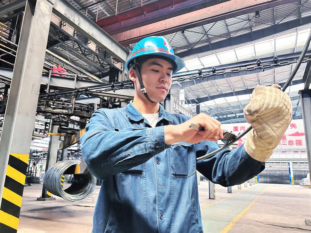 質(zhì)量人的心有多“細”?0.1mm間的故事不容錯過 質(zhì)量人的心有多“細”?0.1mm間的故事不容錯過