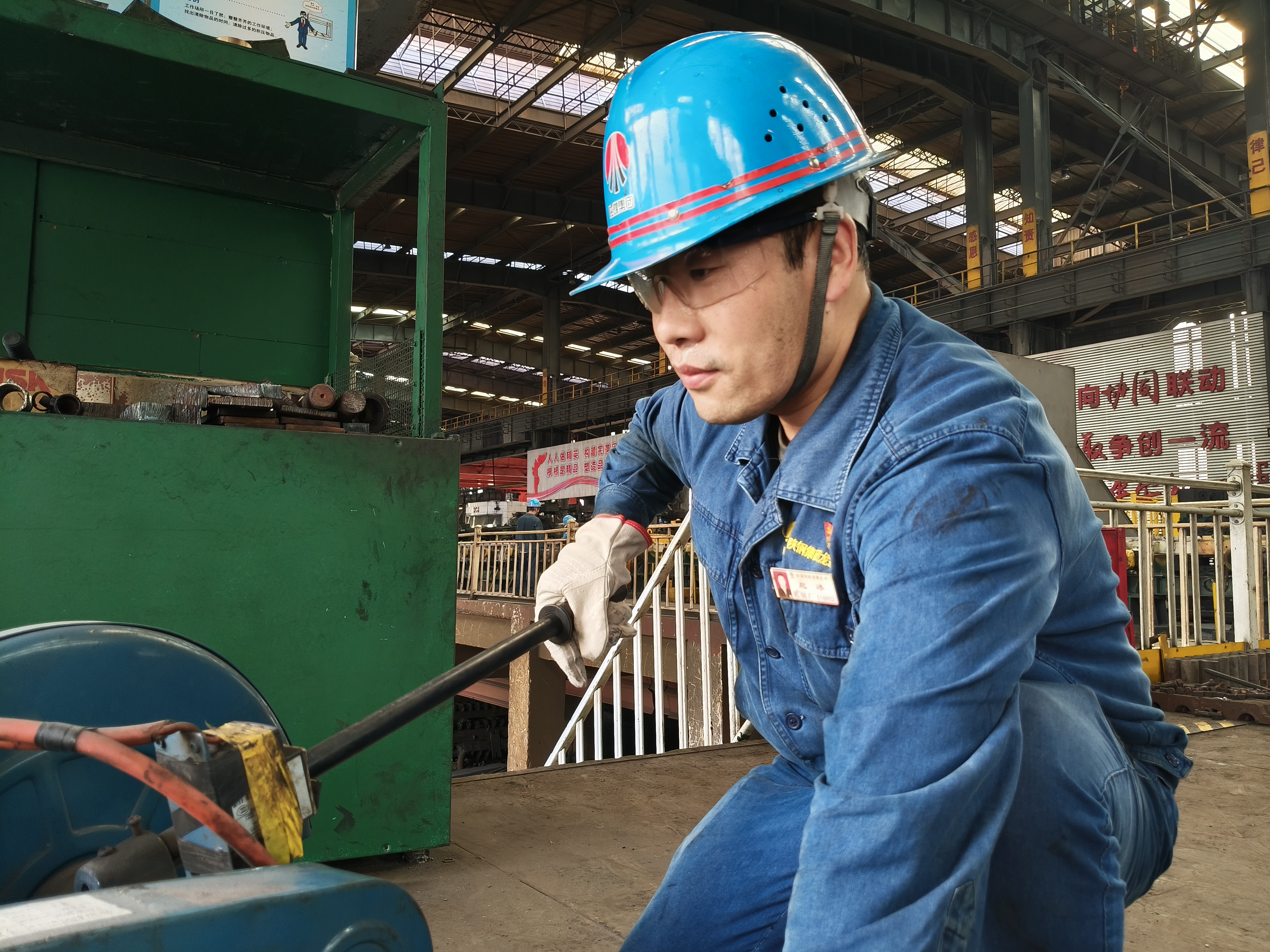 用軍旅底色 在平凡崗位“燃出”硬核高光 用軍旅底色 在平凡崗位“燃出”硬核高光