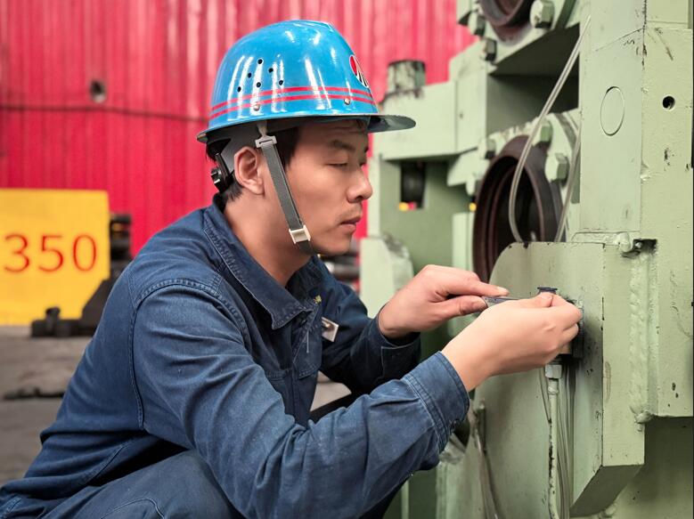 以實干為鑰破局 用實績作答攻堅 以實干為鑰破局 用實績作答攻堅