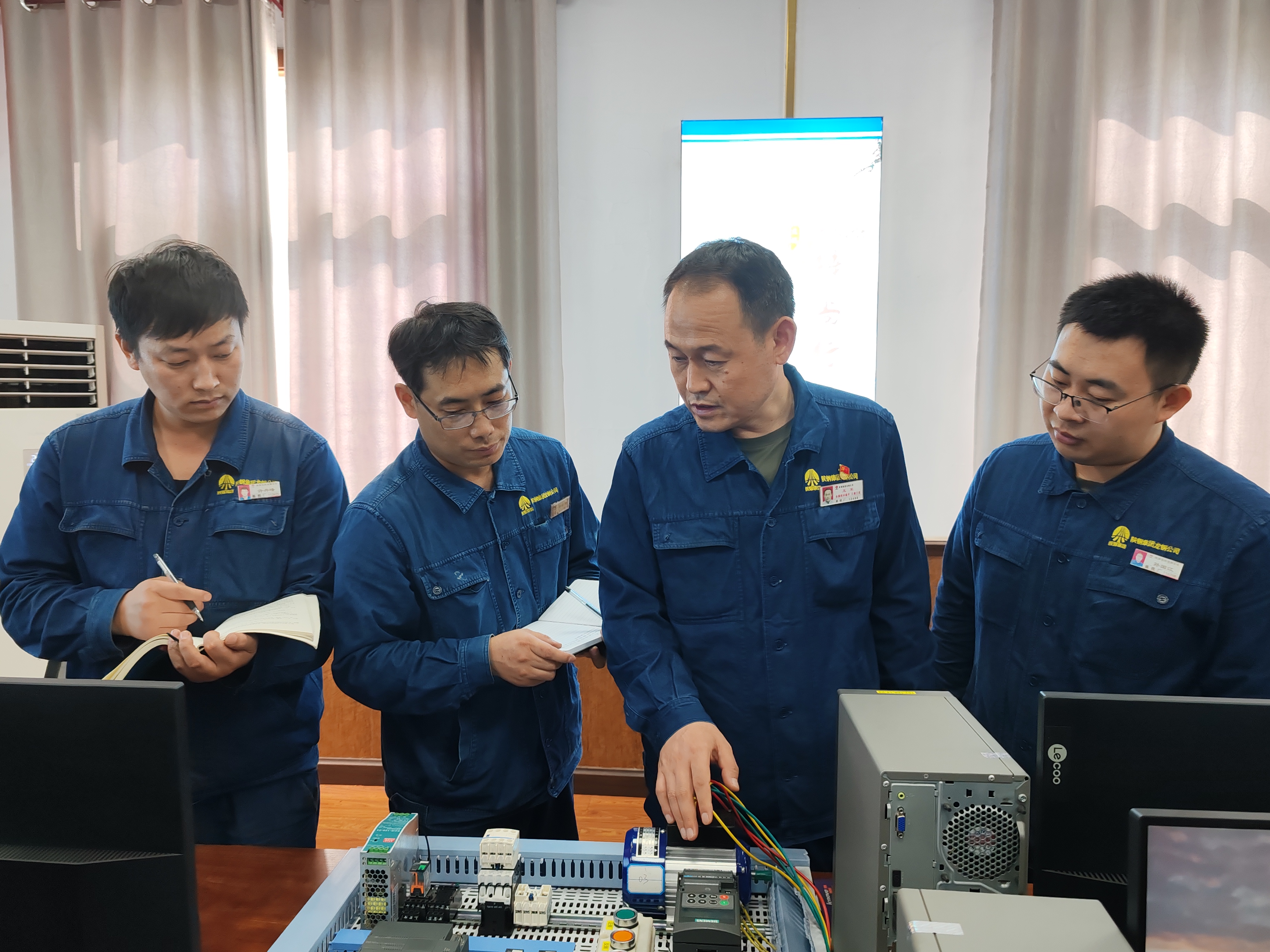 與“變量”賽跑的技術“暖男” 與“變量”賽跑的技術“暖男”